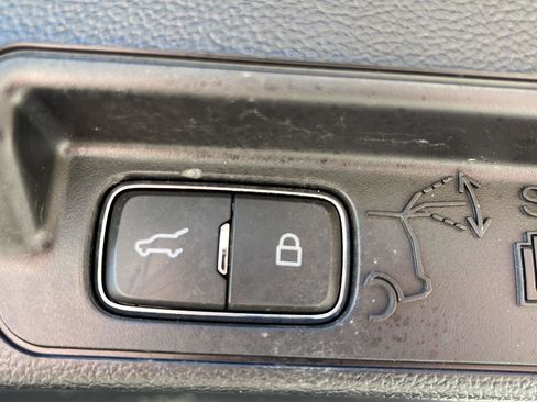 Used 2023 Ford Explorer XLT w/ Equipment Group 202A image 20