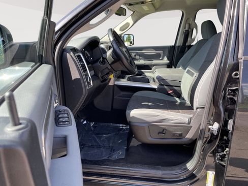Used 2018 RAM 1500 Big Horn AWD/4WD image 28