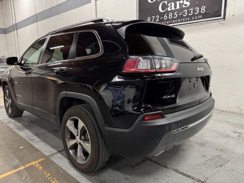 Used 2019 Jeep Cherokee Limited AWD/4WD image 11