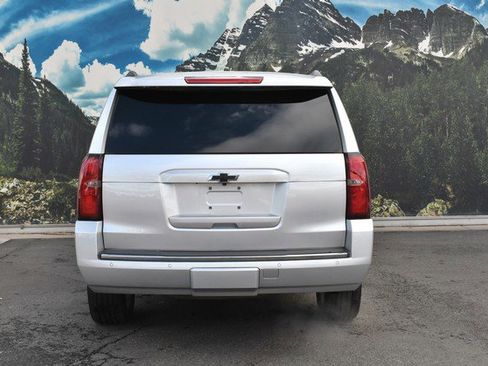 Used 2018 Chevrolet Suburban Premier image 10