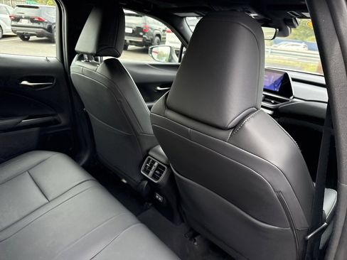 Used 2025 Lexus UX 300h AWD image 26