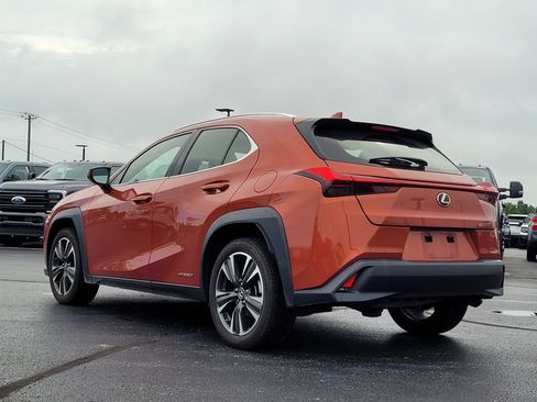 Used 2019 Lexus UX 250h w/ Accessory Package 2 AWD/4WD image 6