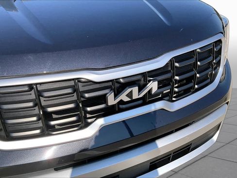Used 2025 Kia Telluride S FWD image 28