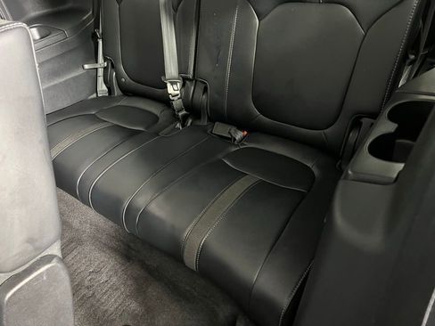 Used 2025 Honda Pilot Touring image 28