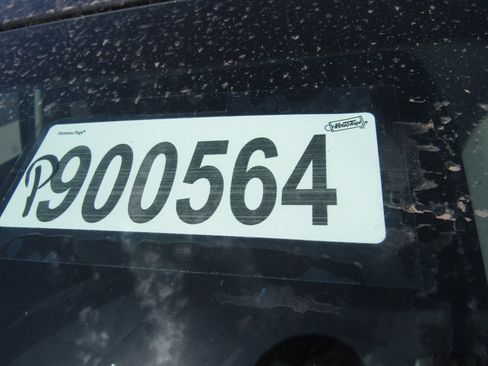Used 2024 Nissan Rogue S FWD image 7