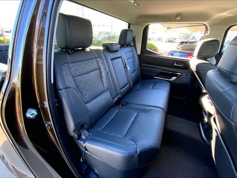 Used 2024 Toyota Tundra Limited image 17