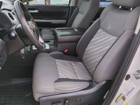 Used 2021 Toyota Tundra SR5 w/ SR5 Upgrade Package AWD/4WD image 23