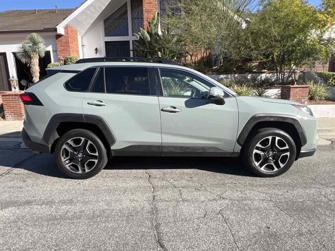 Used 2020 Toyota RAV4 Adventure AWD/4WD image 3