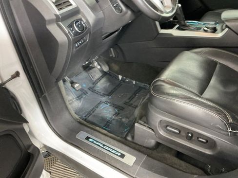 Used 2015 Ford Explorer Sport w/ Equipment Group 401A image 16