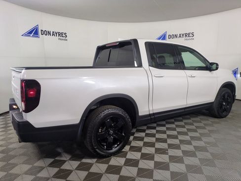 Used 2024 Honda Ridgeline Black Edition image 9