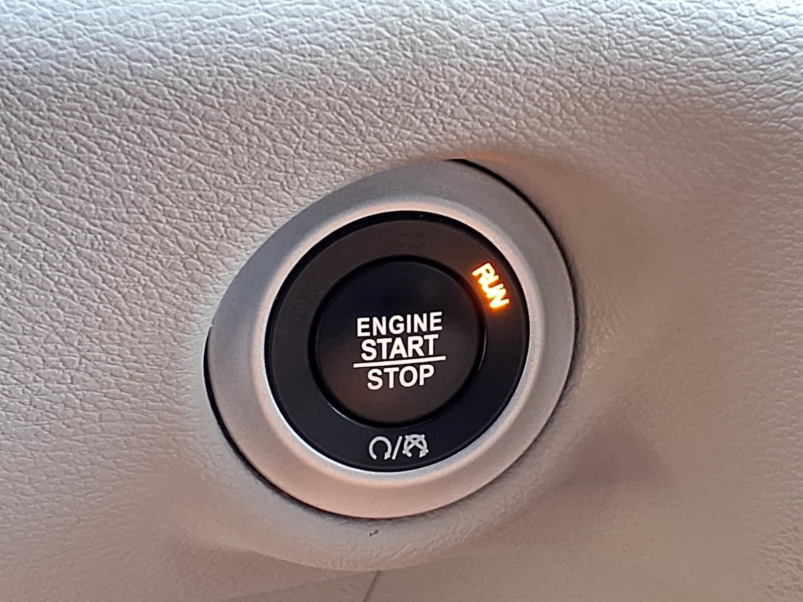 Used 2018 Chrysler Pacifica Touring-L w/ Advanced Safetytec Group FWD image 24