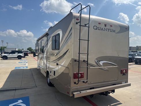Used 2018 Ford E-450 and Econoline 450 Super Duty w/ Motorhome Prep Package RWD image 7