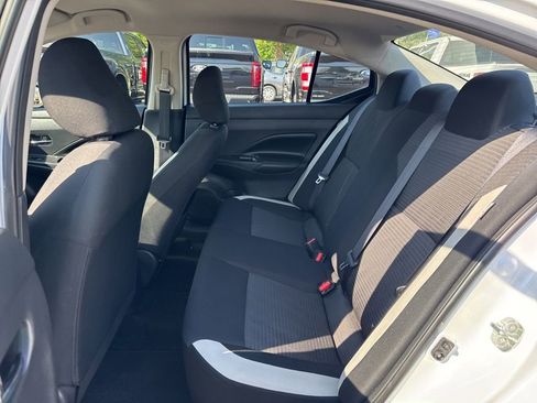 Used 2020 Nissan Versa SV FWD image 8