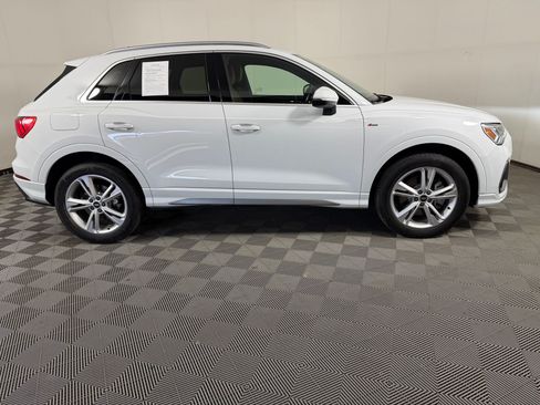Used 2023 Audi Q3 2.0T Premium w/ Convenience Package AWD/4WD image 8
