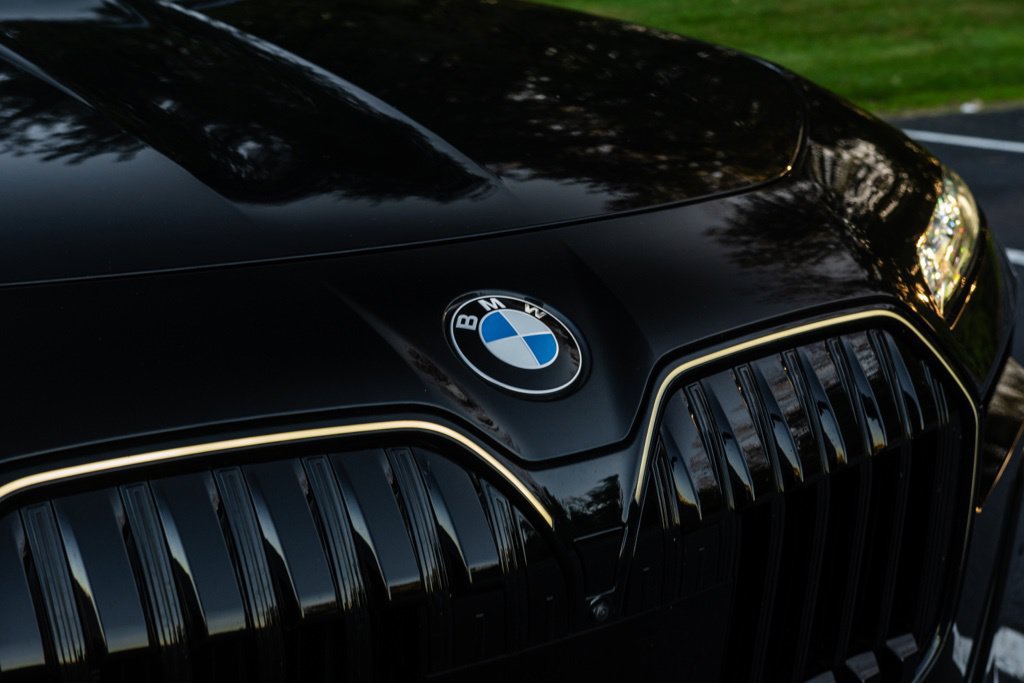 Certified 2024 BMW 760i xDrive w/ Executive Package AWD/4WD image 13