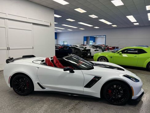 Used 2019 Chevrolet Corvette Z06 RWD image 6