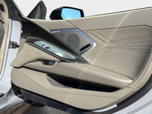Used 2025 Chevrolet Corvette Z06 image 28