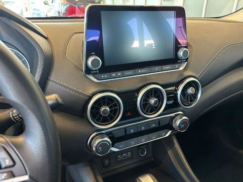 Certified 2025 Nissan Sentra SV FWD image 19
