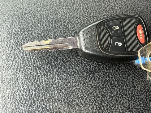 Used 2018 Jeep Wrangler Unlimited Sport S image 33