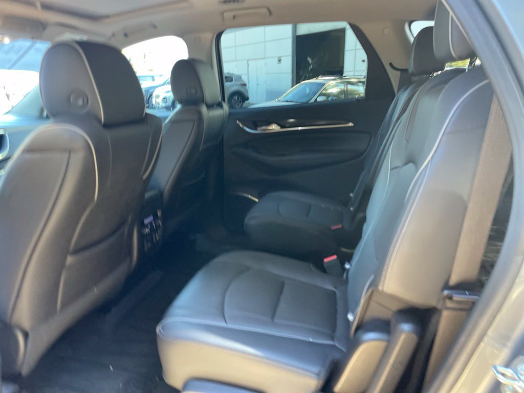 Used 2021 Buick Enclave Avenir w/ Avenir Technology Package AWD/4WD image 22