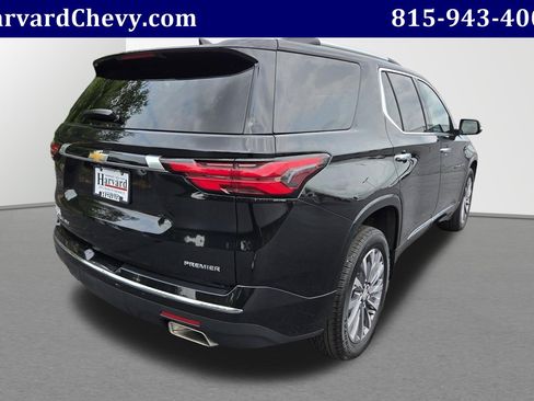 Used 2023 Chevrolet Traverse Premier AWD/4WD image 4