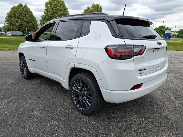 Certified 2022 Jeep Compass High Altitude AWD/4WD image 7
