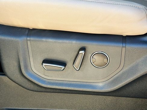 Used 2024 Ford Expedition Max Limited image 27