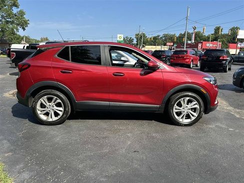 Used 2021 Buick Encore GX Preferred w/ Cold Weather Comfort Package FWD image 2
