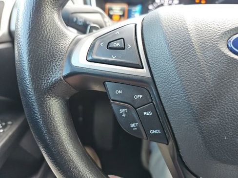 Used 2019 Ford Fusion SE AWD/4WD image 22