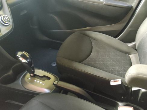 Used 2020 Chevrolet Spark LT image 26