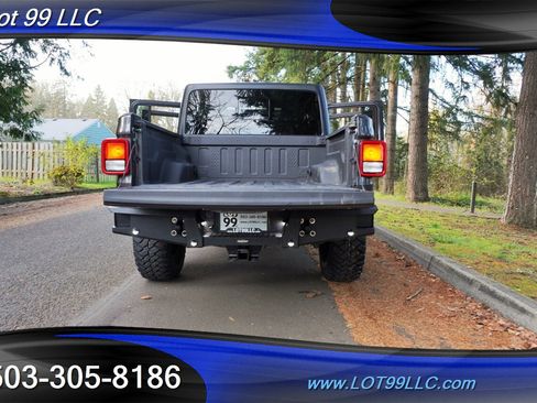 Used 2021 Jeep Gladiator Sport image 32