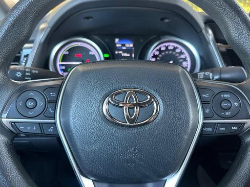 Certified 2022 Toyota Camry LE FWD image 25