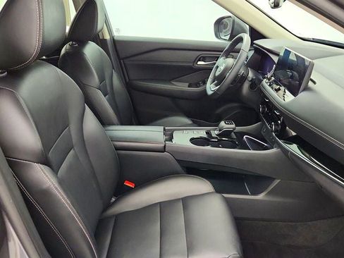 Used 2024 Nissan Rogue SL w/ SL Premium Package FWD image 24