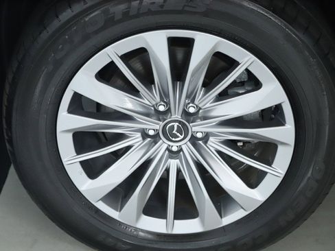 Certified 2024 MAZDA CX-90 Plug-In Hybrid w/ Preferred image 40