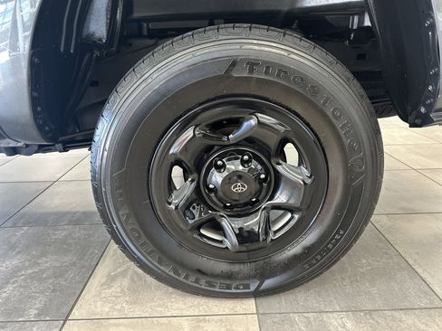 Used 2023 Toyota Tacoma SR image 7