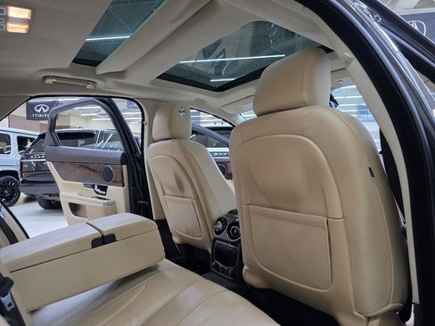 Used 2012 Jaguar XJ RWD image 24