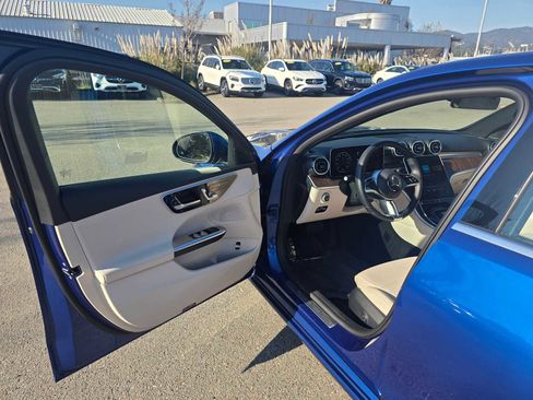 Used 2025 Mercedes-Benz C 300 Sedan image 21