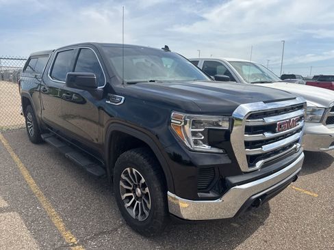 Used 2019 GMC Sierra 1500 SLE w/ SLE Value Package AWD/4WD image 10
