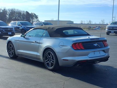 Used 2022 Ford Mustang Premium image 4