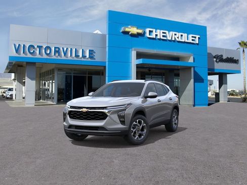 New 2026 Chevrolet Trax LT FWD image 8
