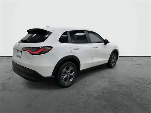 New 2026 Honda HR-V LX image 4