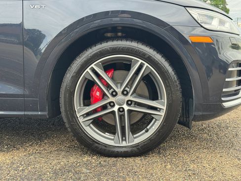 Used 2018 Audi SQ5 Premium Plus w/ S Sport Package AWD/4WD image 25