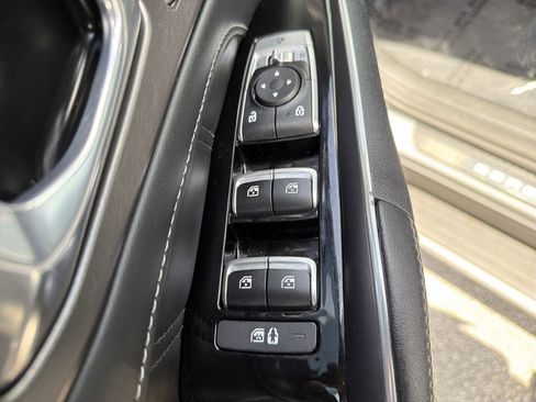 Used 2023 Kia Sorento SX AWD/4WD image 18