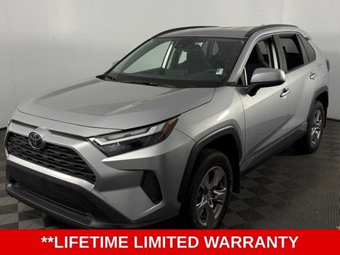 Used 2025 Toyota RAV4 LE AWD/4WD image 3