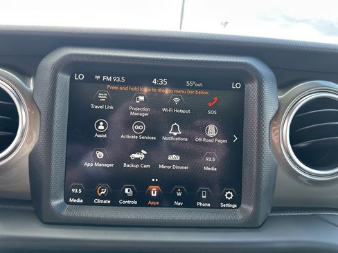 Used 2023 Jeep Wrangler Sahara image 19