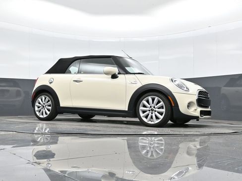 Used 2020 MINI Cooper S image 31