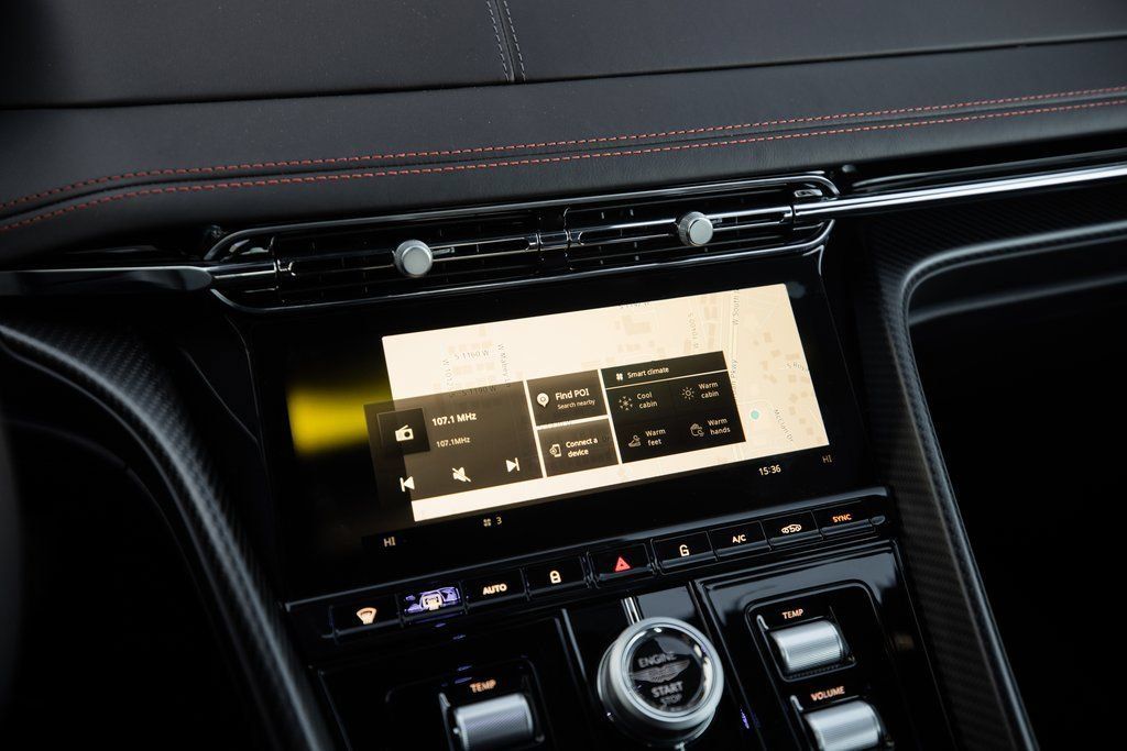 Used 2025 Aston Martin DB12 Coupe RWD image 29