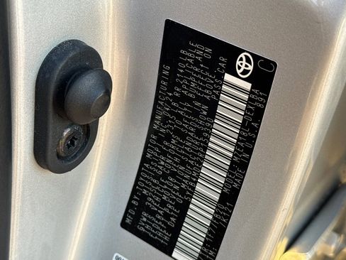 Certified 2024 Toyota Corolla LE image 35