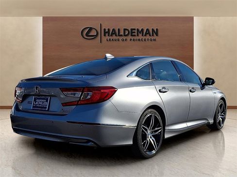 Used 2021 Honda Accord Touring image 7