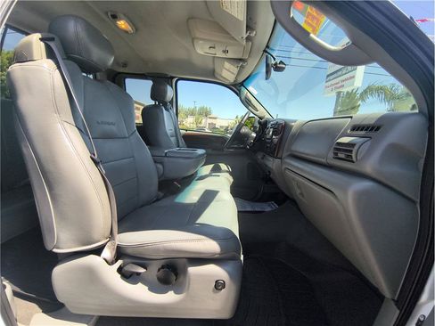 Used 2006 Ford F250 Lariat AWD/4WD image 14